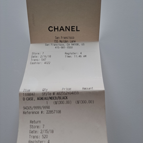 Chanel Black Quilted Laptop Sleeve - Picture 2 of 7